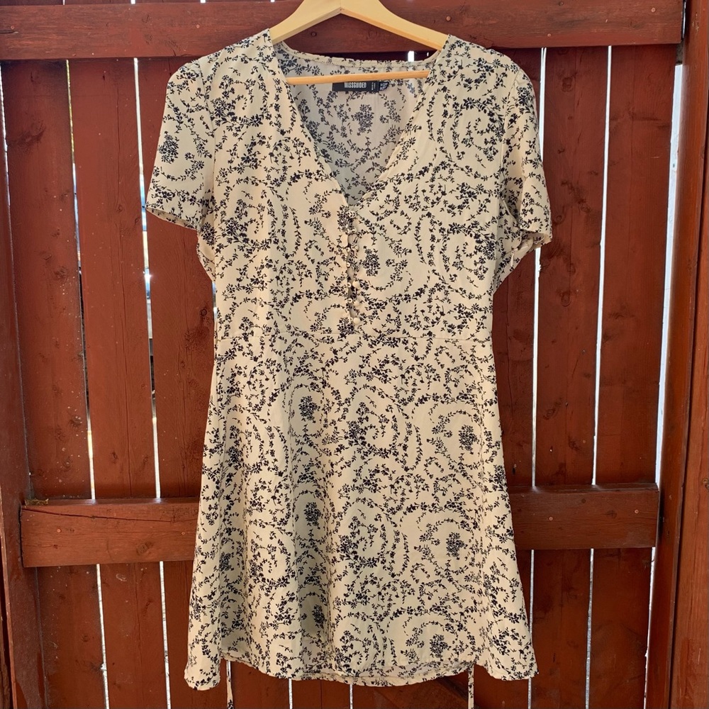 Misguided Black Floral Detail Tie Up Summer Dress